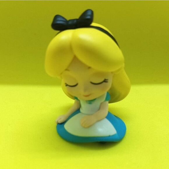 Disney Alice in wonderland figurine - Picture 7 of 8